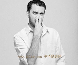 Fishy smell含义：你个骗子！
