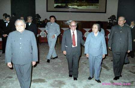 邓小平、邓颖超、习仲勋等