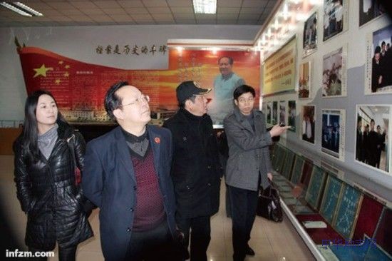 国内动态调查委员会揭密：一直假装上面有人