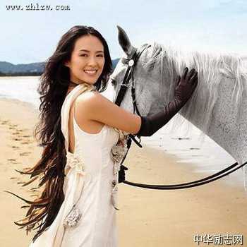 骏马与美女图片_马到成功